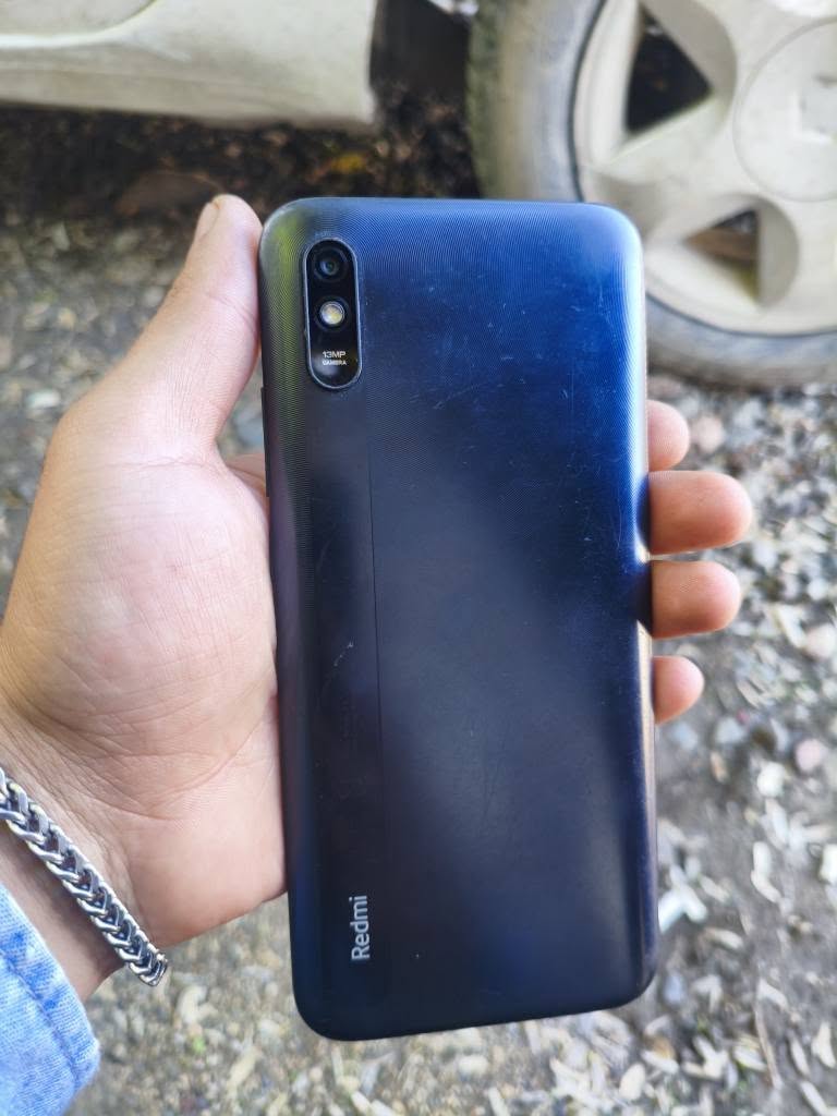 Redmi 9A ტელეფონი იდეალურ ვეზიერშია 32G — 200₾