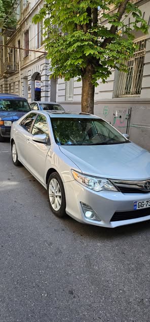 Сдается в аренду машина тойота Камри, — 35$