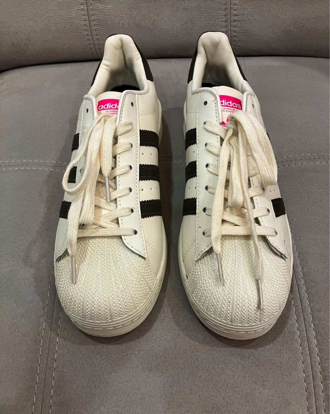 Adidas Superstar ახალია ჩაუცმელი, გამოგზავნილია ესპანეთიდან,