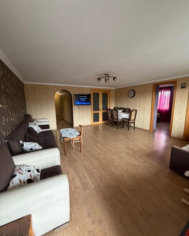იყიდება ბინა, ქუთაისი — $93,000