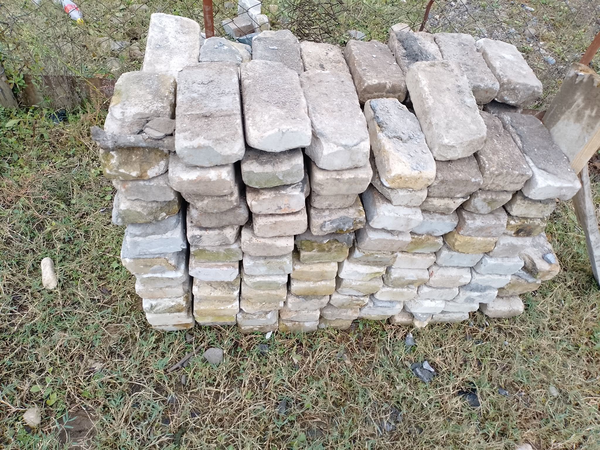 Bricks are sold at 1 Lari per piece