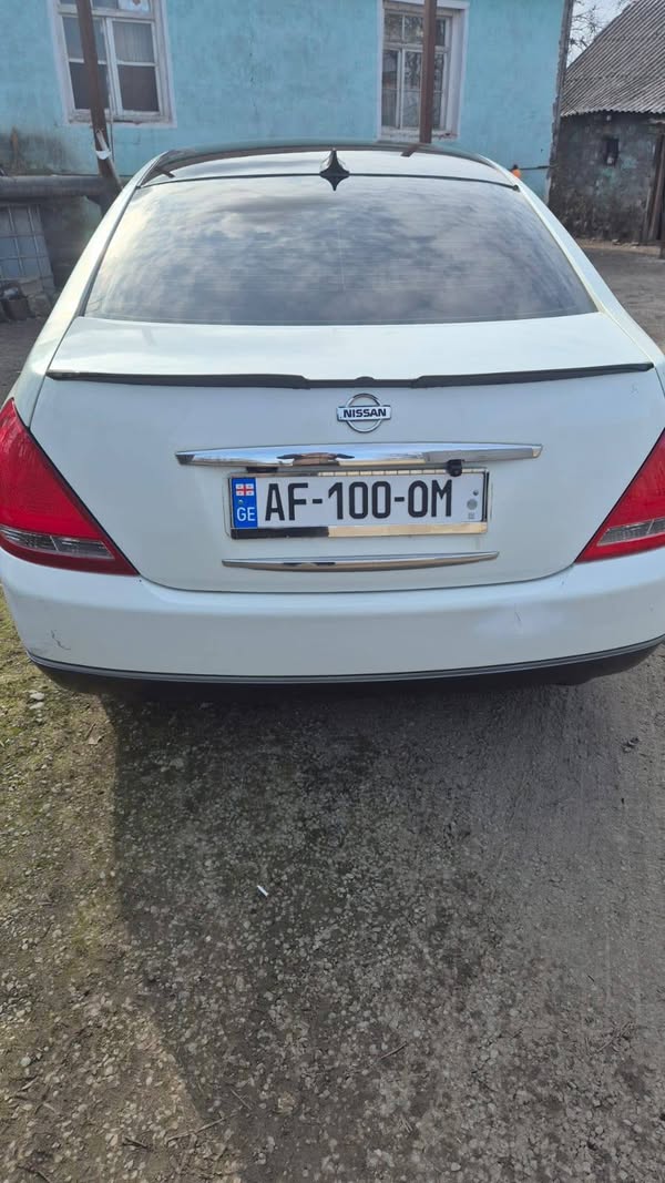 Avtomobil 2004 — 1,900$