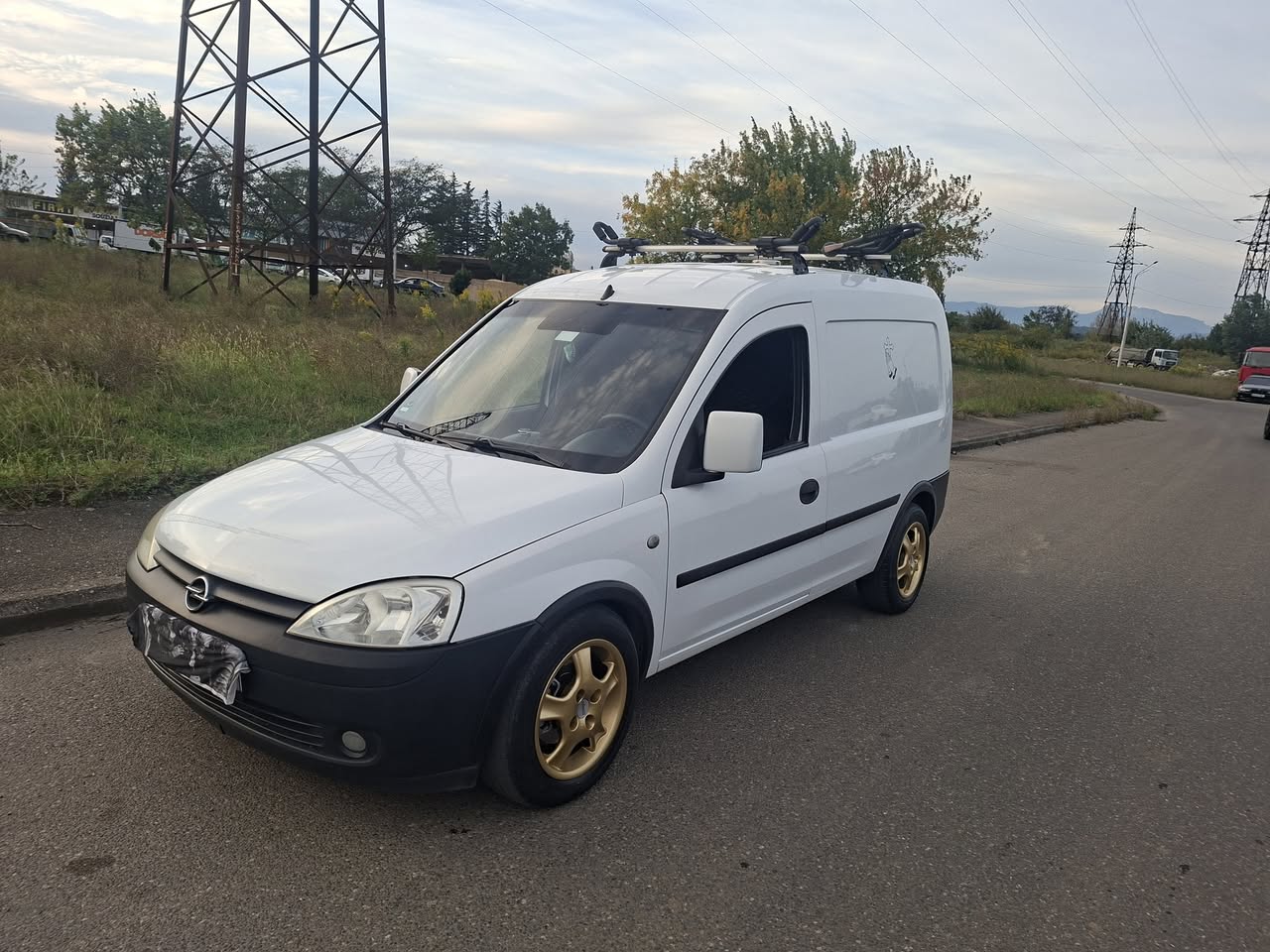 Opel Combo 2011 — 4,300$