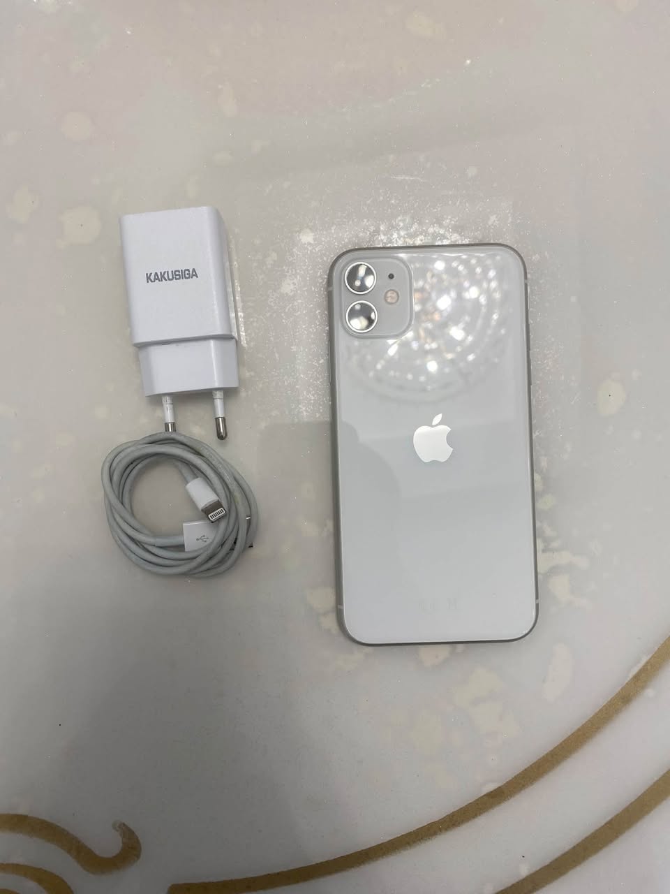 İphone 11. . 64gb. 🔋99% 350lari