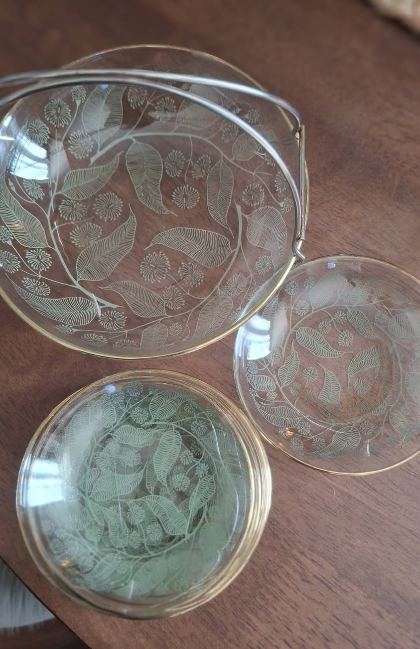 Engraved glass serving bowl set