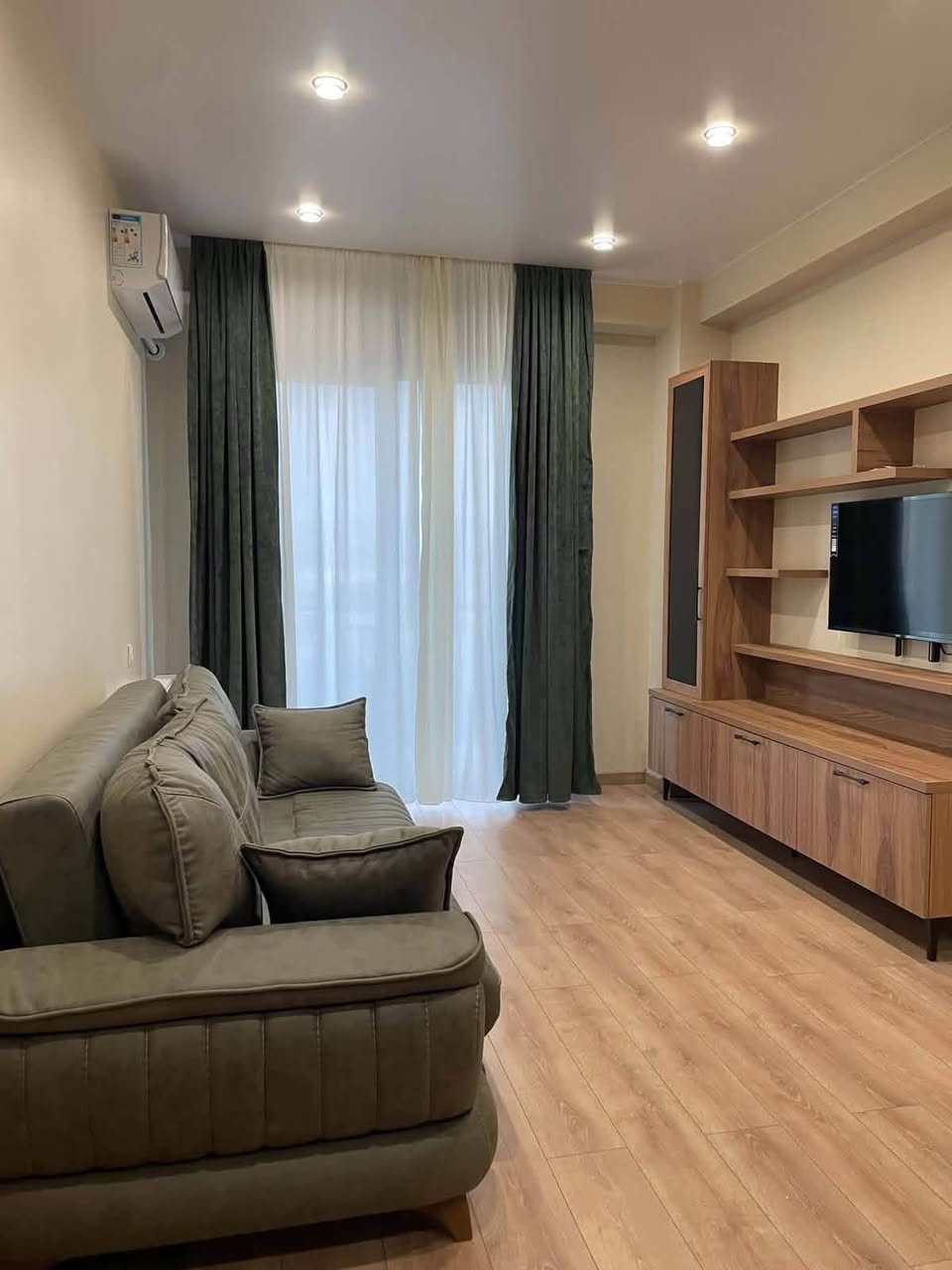 Բնակարան վարձույթով, Թբիլիսի — $600