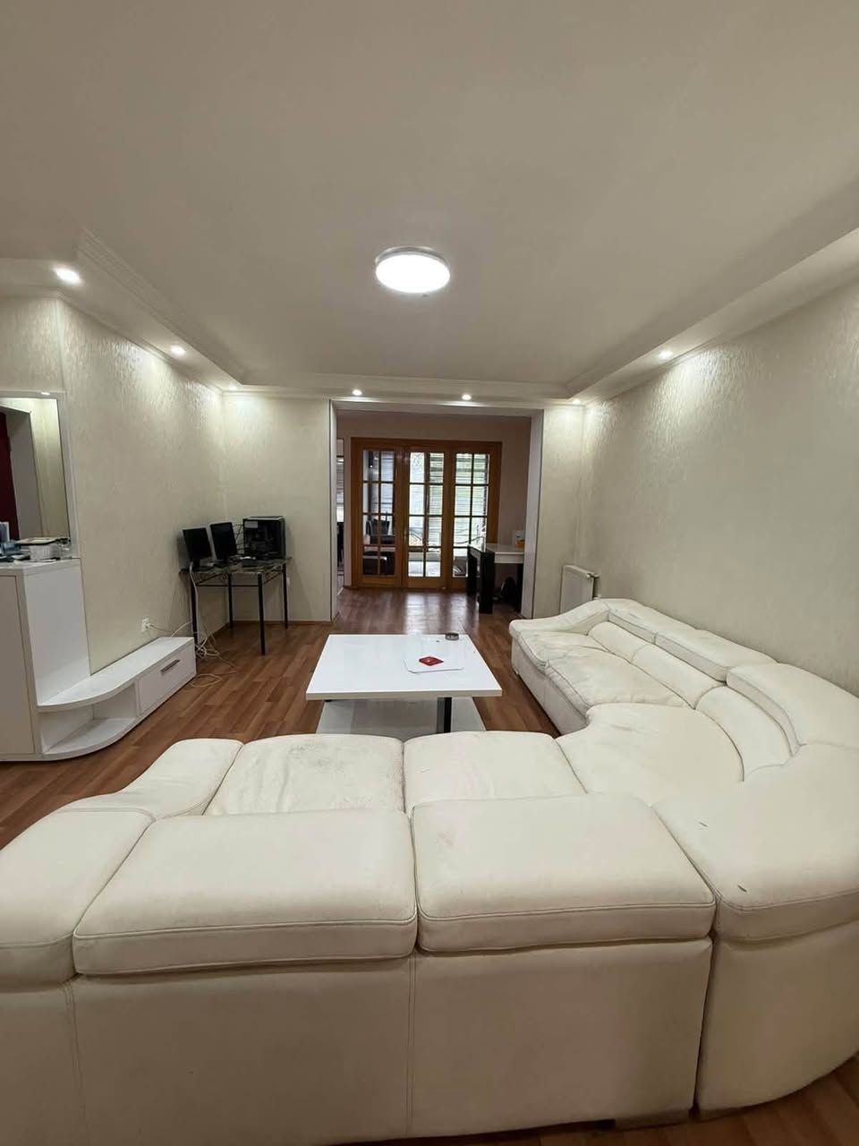 🏠იყიდება სანზონაში 3 ოთახიანი ბინა ქალაქური — 128,000$