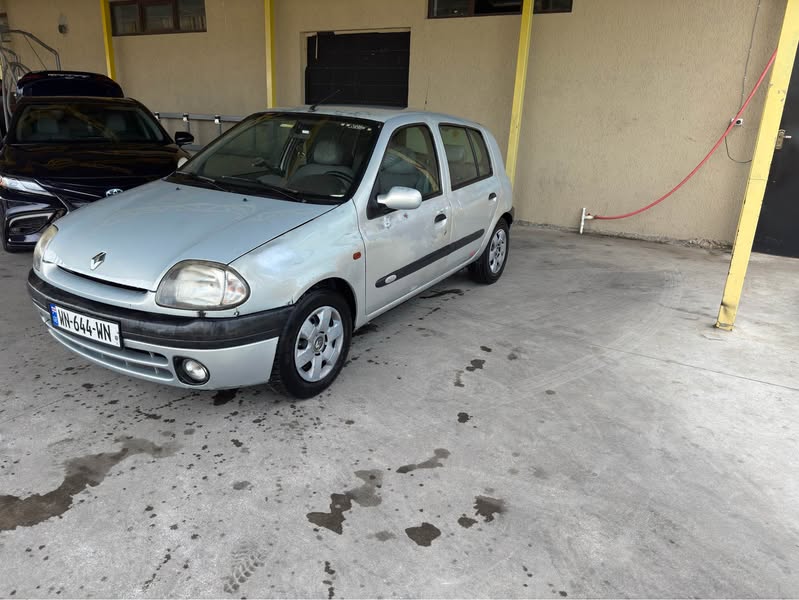Renault 2000