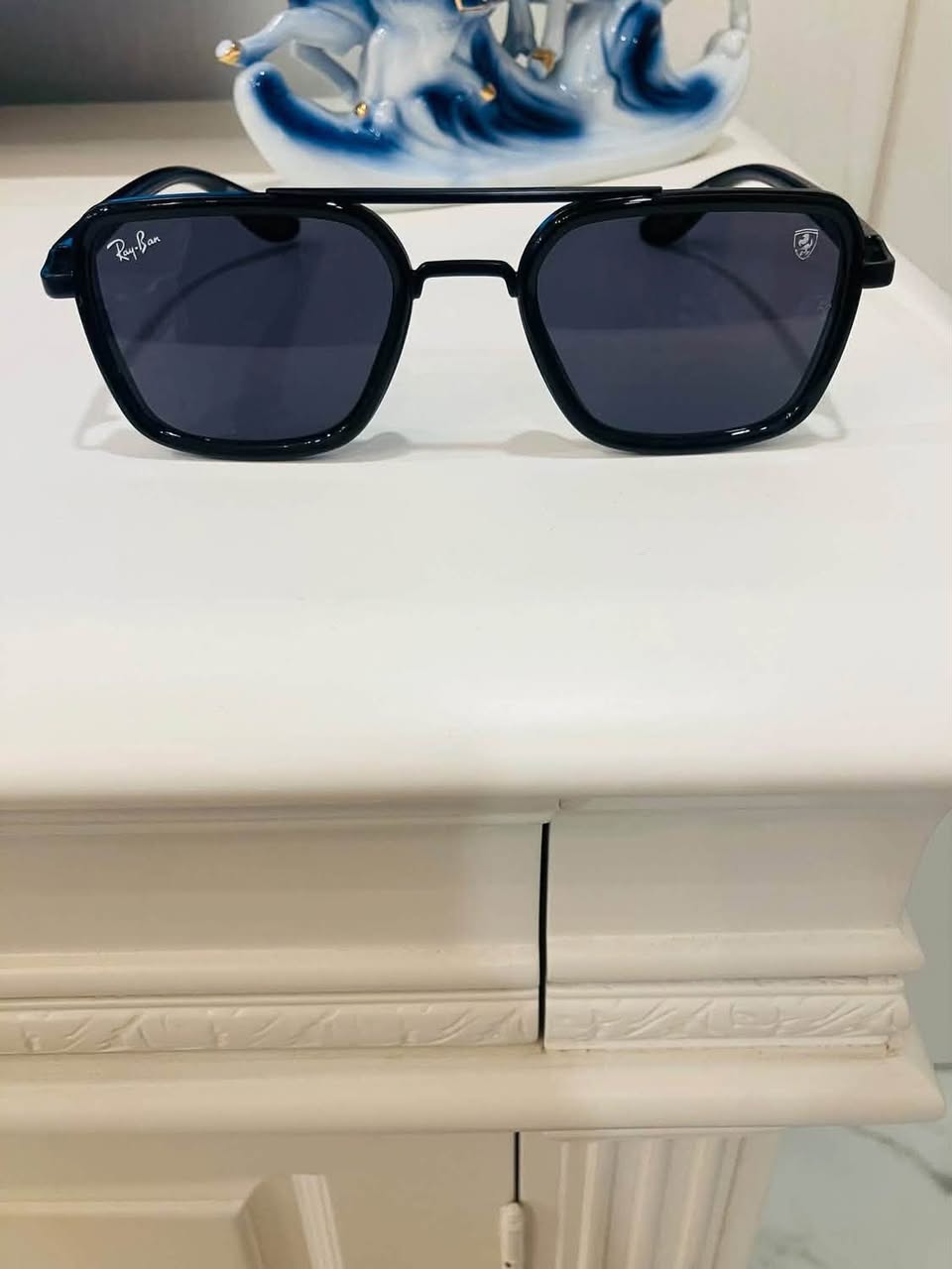 Ray-Ban მამაკაცის სათვალე გამოგზავნილია ესპანეთიდან, ფაქტობრივად