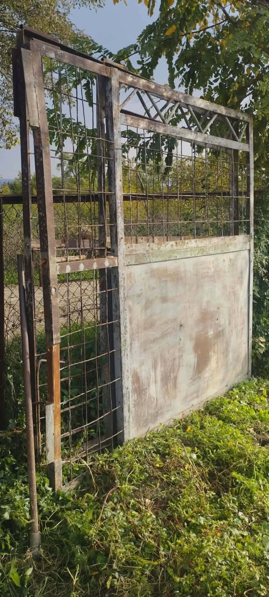 Saqarecosında 2 qanadlı dəmir qapı satılır, eni - 300₾