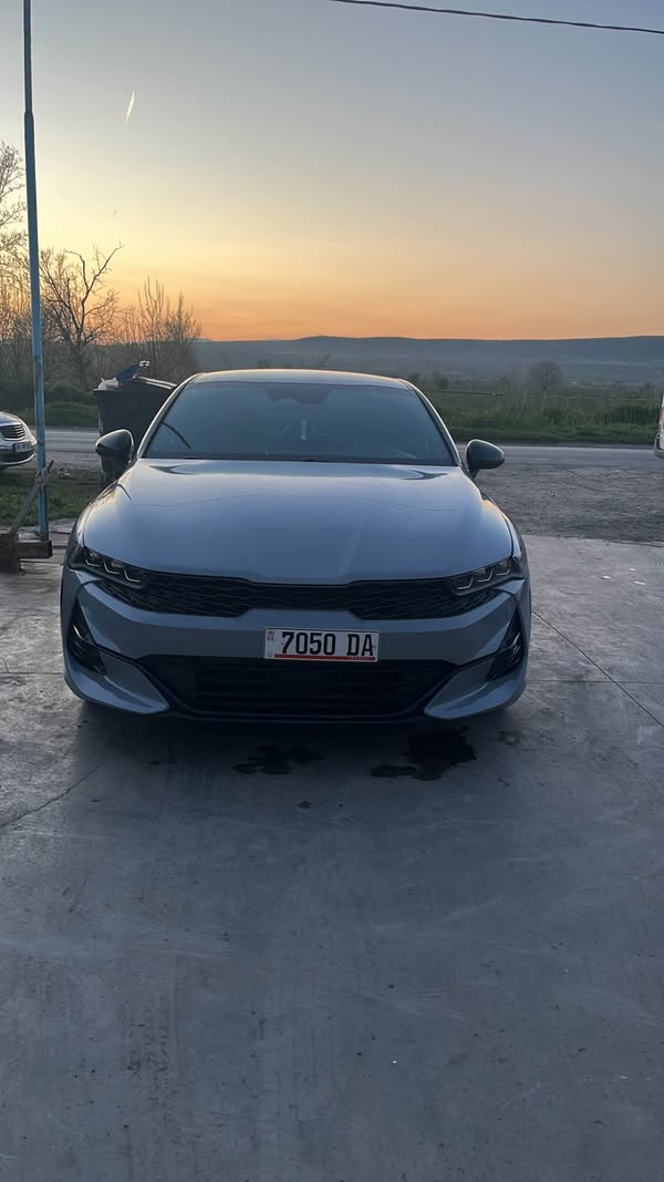 Avtomobil 2023 — 13,700$