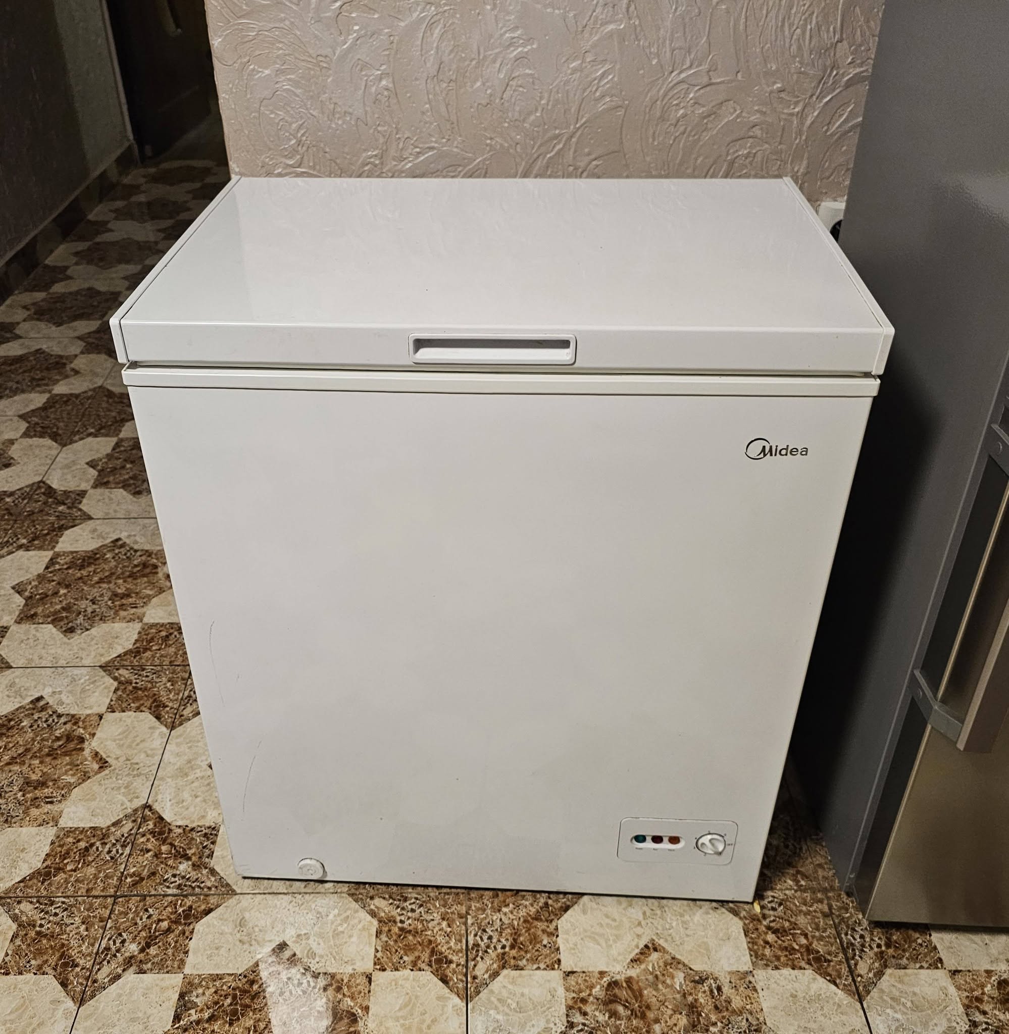 I'm selling a refrigerator in brand new condition — 110,000֏