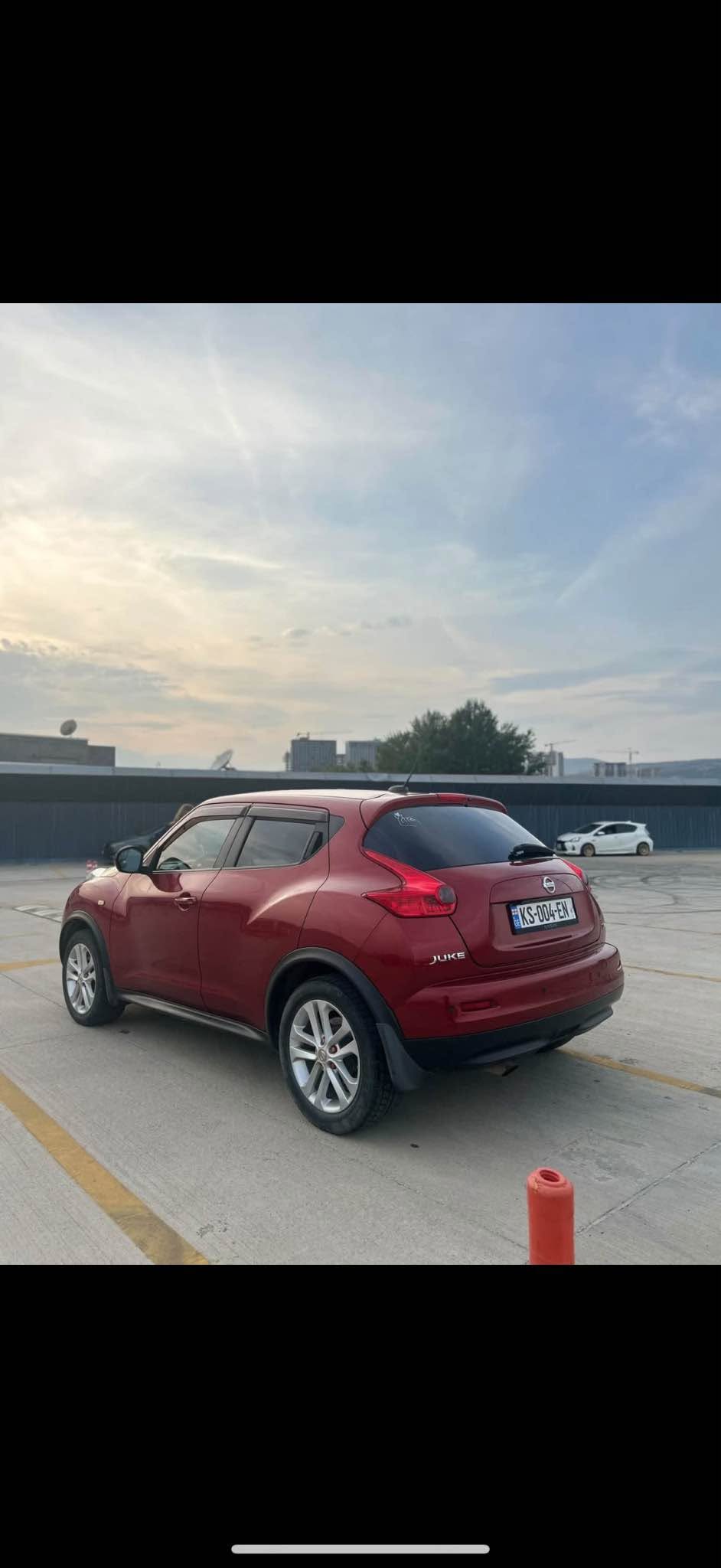 Nissan Juke 2011 — 4,400$