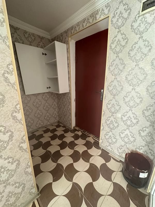Avtomobil