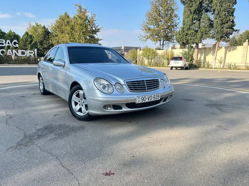 Mercedes-Benz 2003