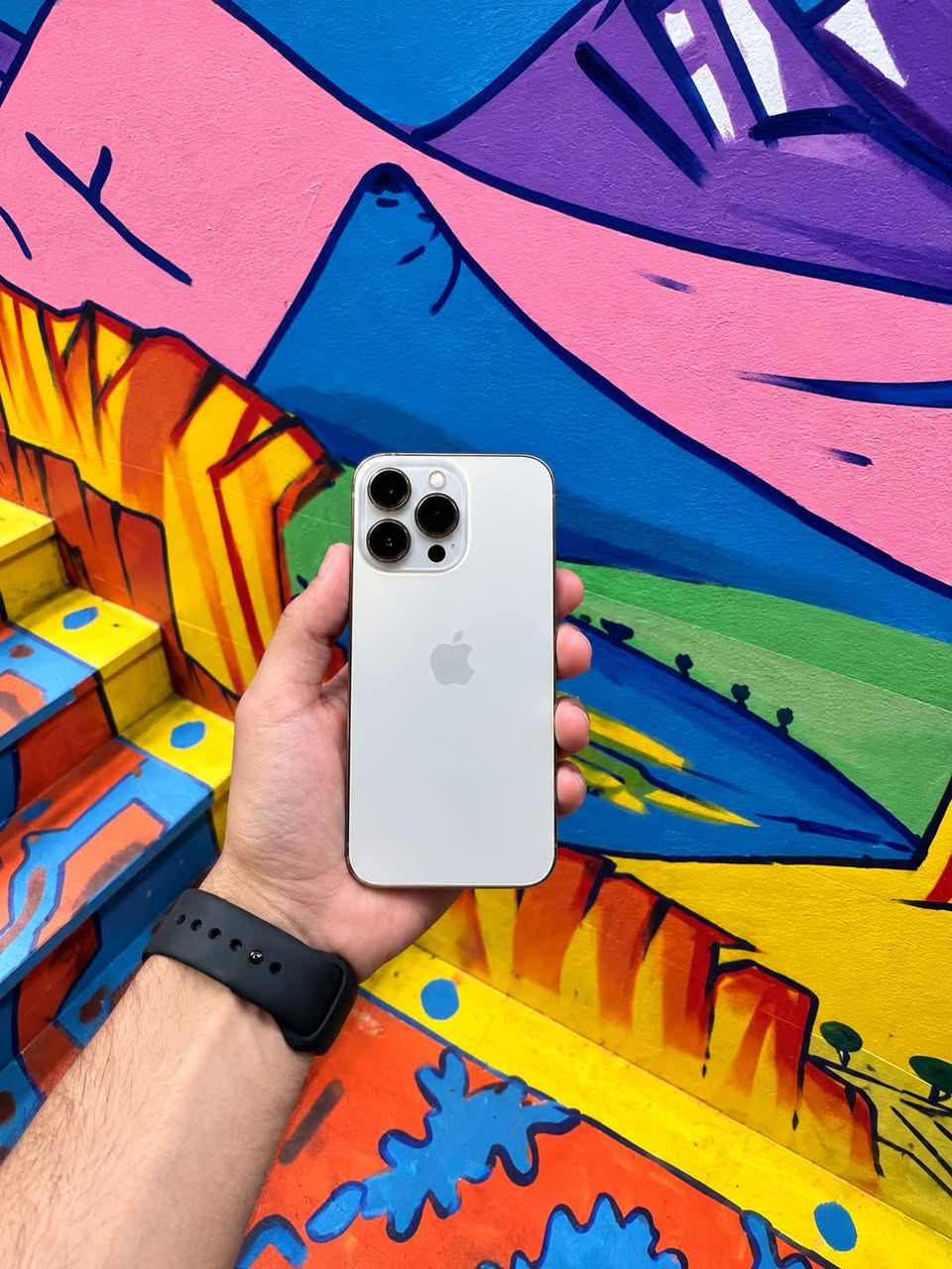iPhone 13 Pro — ՆՈՒՄԵՆ — 120,000 մլն