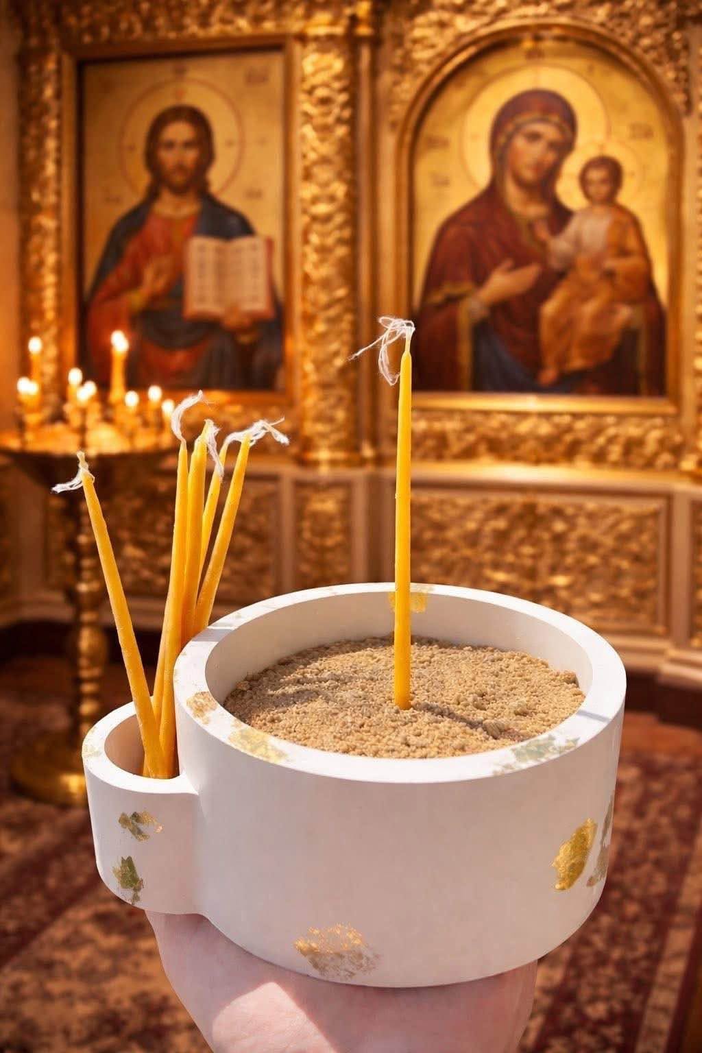 სასანთლე ქვიშით 15₾ ანგრლოზი საჩუქრად