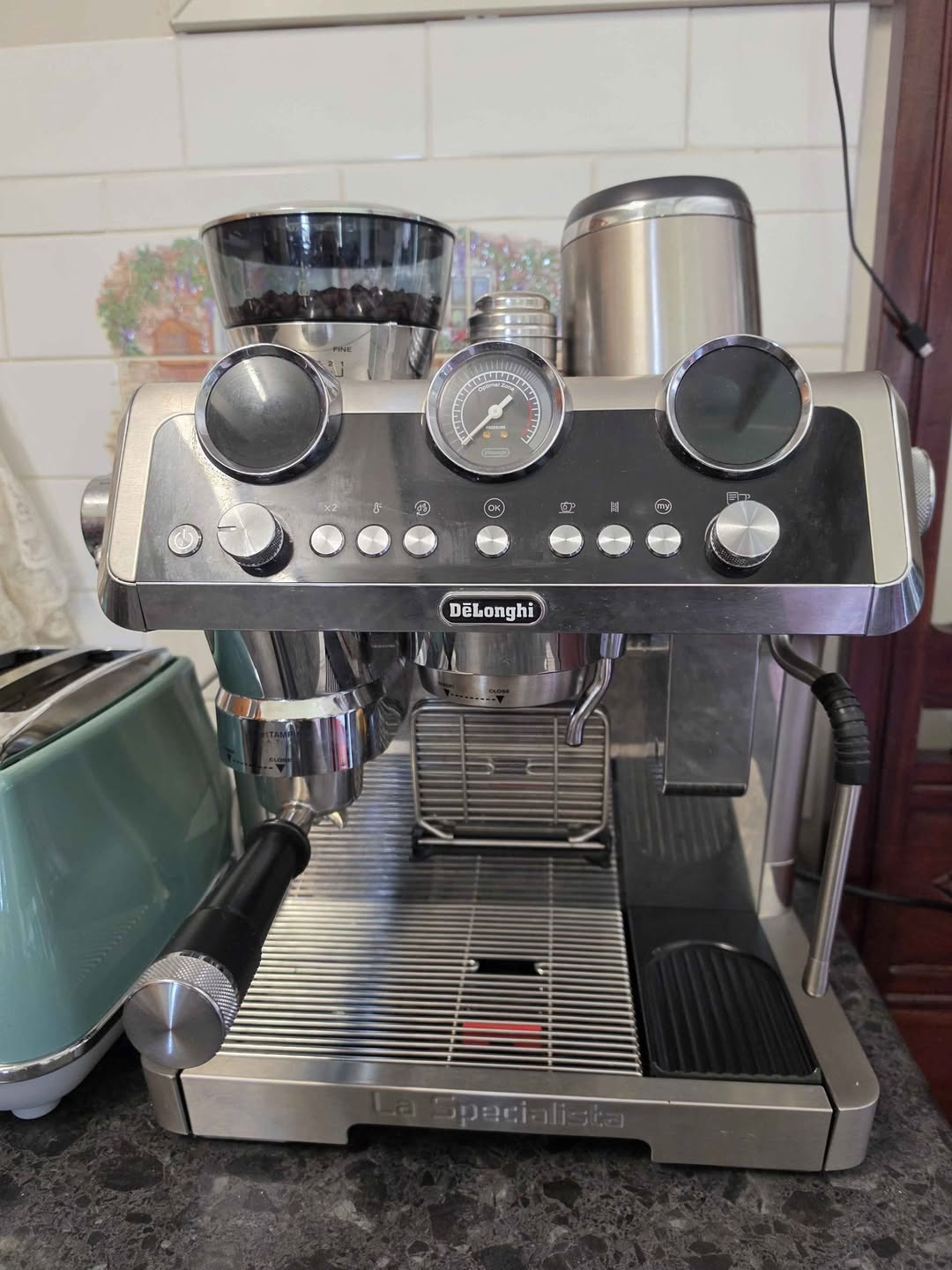 Кофеварка Delonghi La Specialista, чуть-чуть