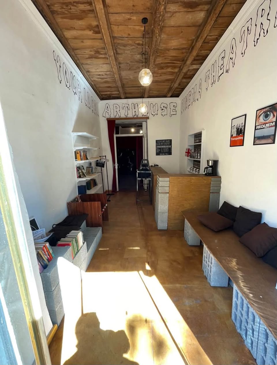 Kommersiya sahəsi, Tbilisi — $140,000