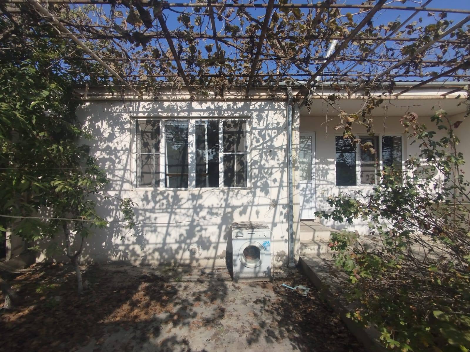 2-room courtyard house in Maştağa, 50 sq m