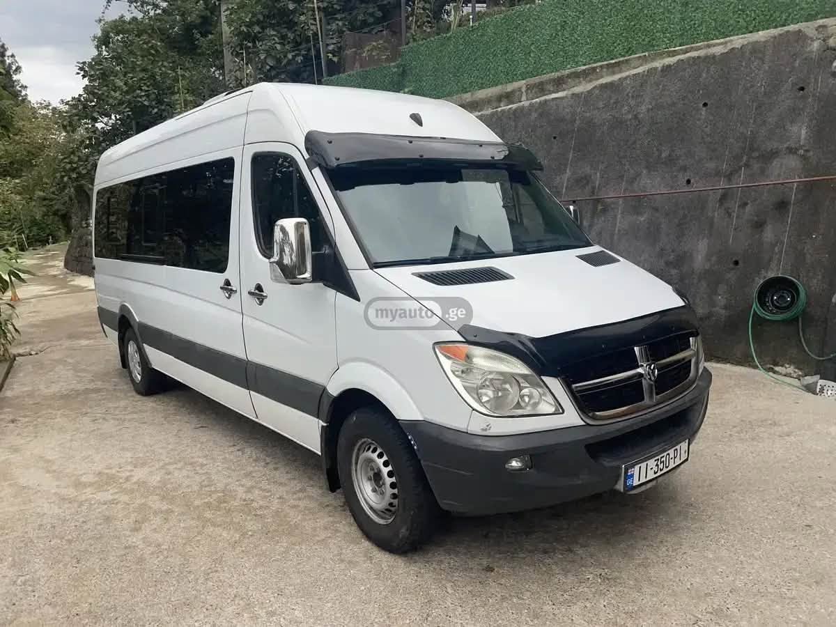 Dodge Sprinter 2009 — 15,500$