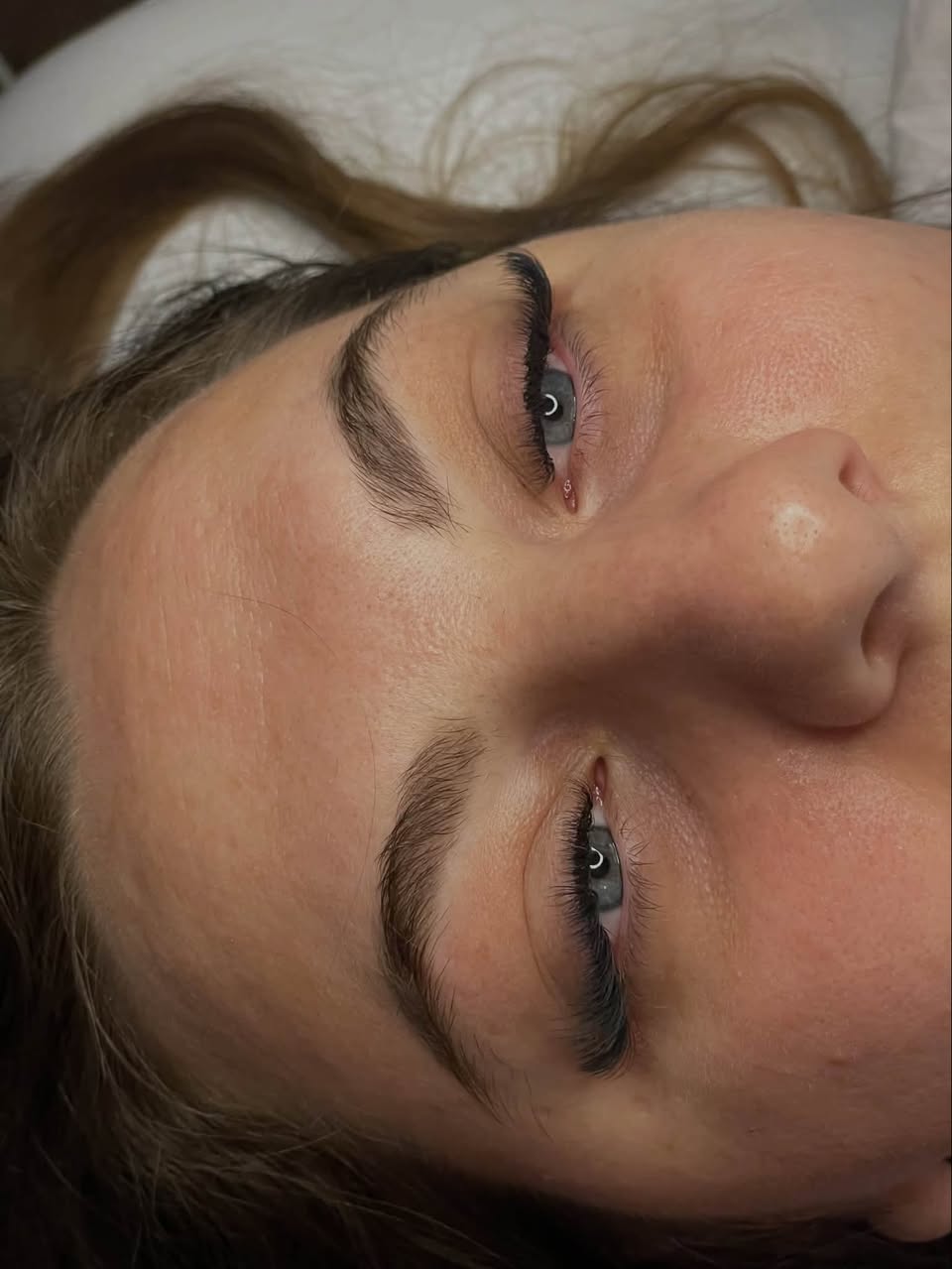 Kirpiklərin uzadılması Böyük Dığomda Lashes Didi - 40₾