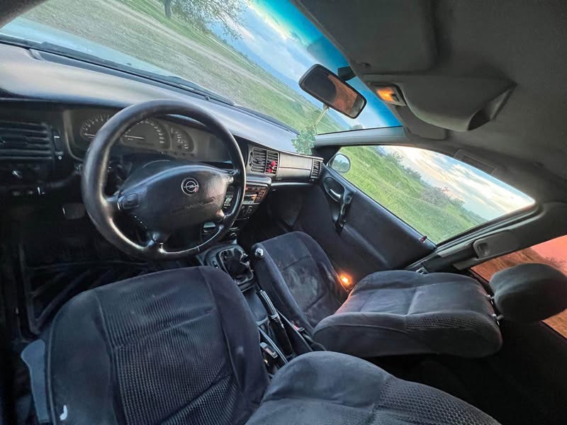Opel 2001