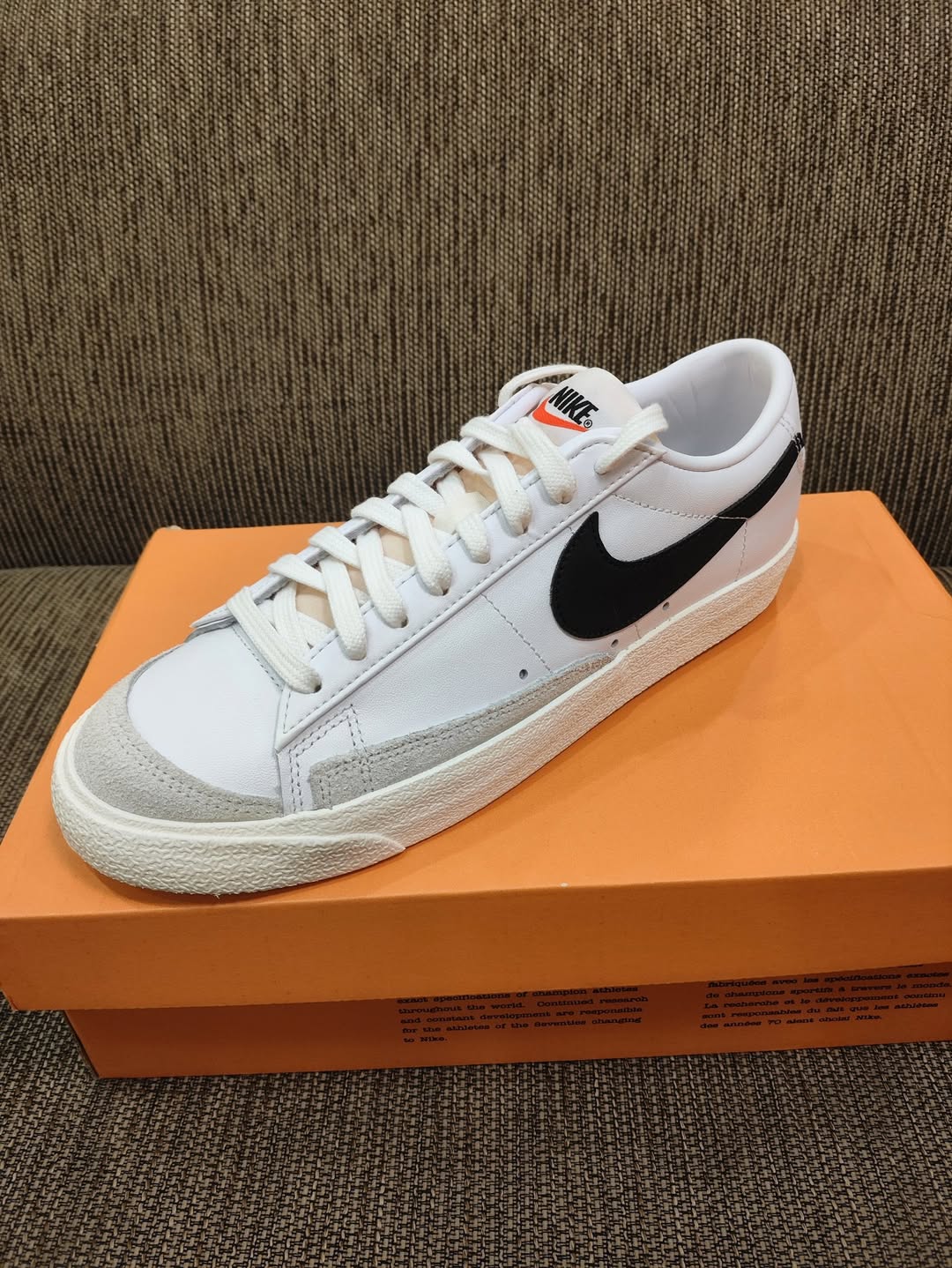 Nike-ს ტყავის ორიგინალი კედი - ზომა: