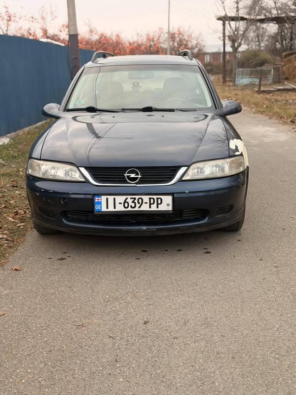 Avtomobil