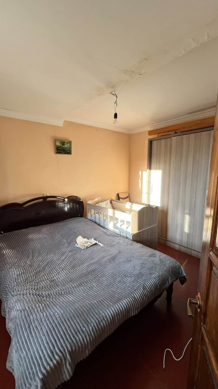 იყიდება ბინა, რუსთავი — $70,000
