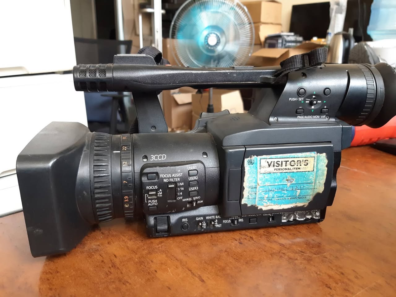 Panasonic kameralar. 300 ve 500 liraya.