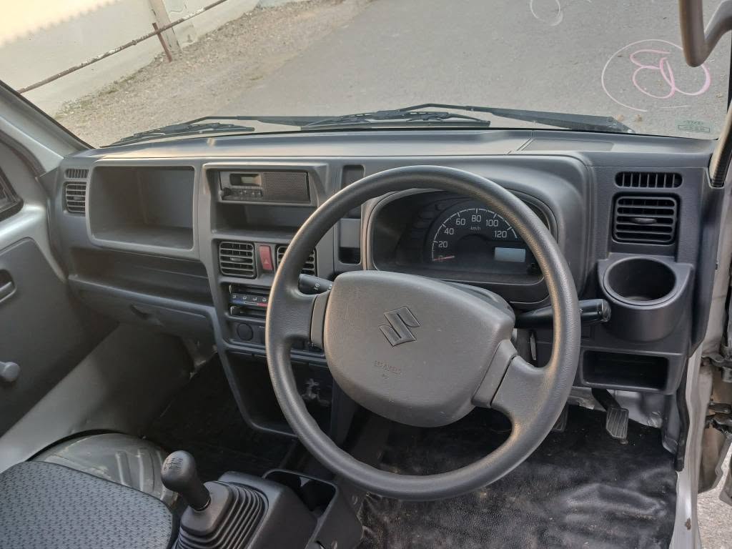 Suzuki Carry 2015 — 4,000$