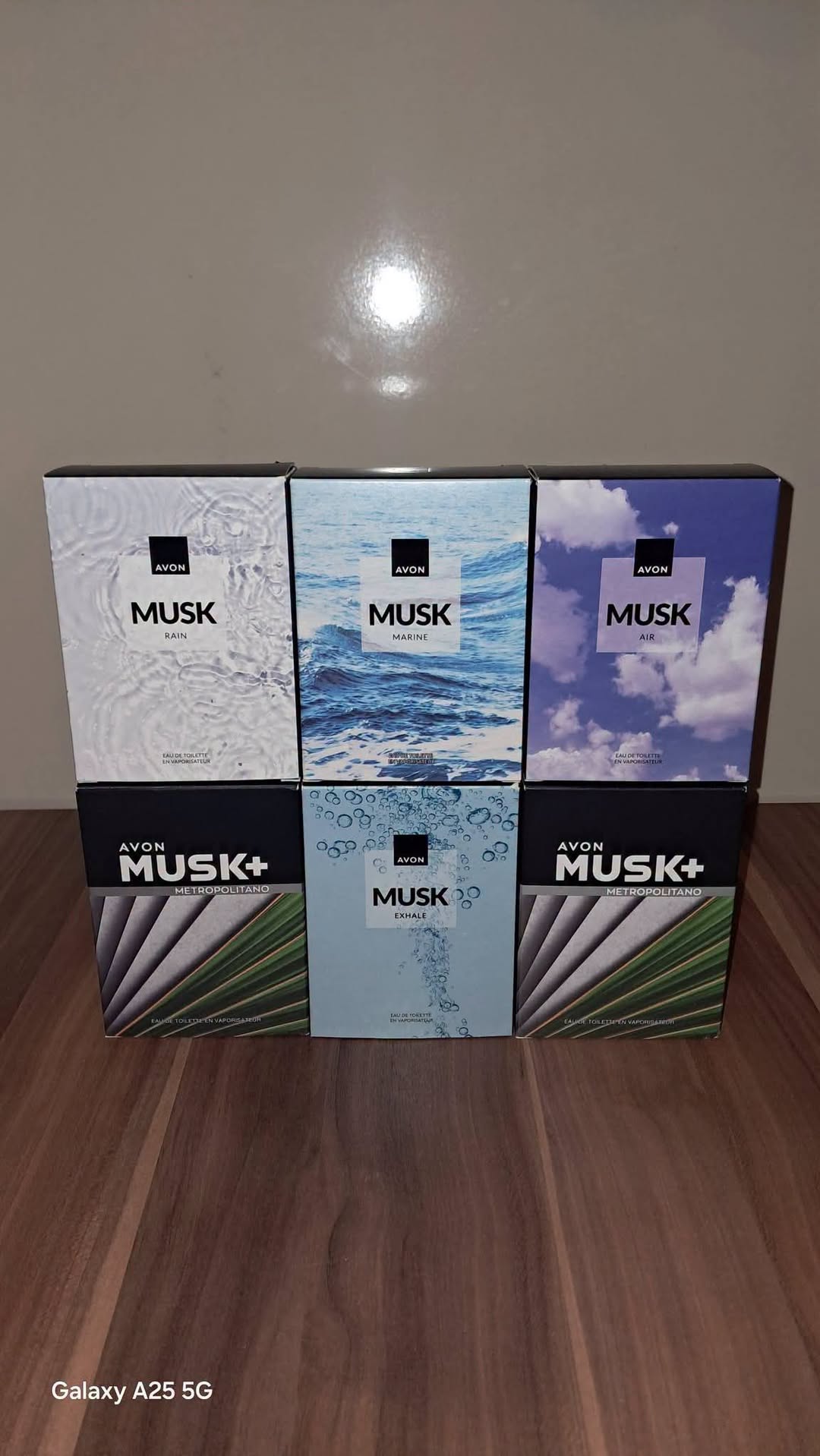 Avon Musk ტუალეტის წყალი, სხვადასხვა არომატი