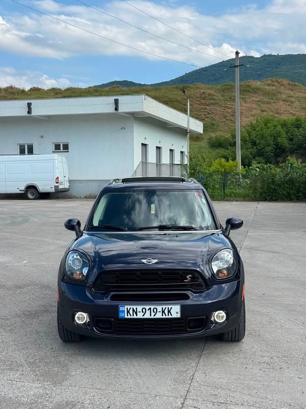 Avtomobil 2015 — 7,500$