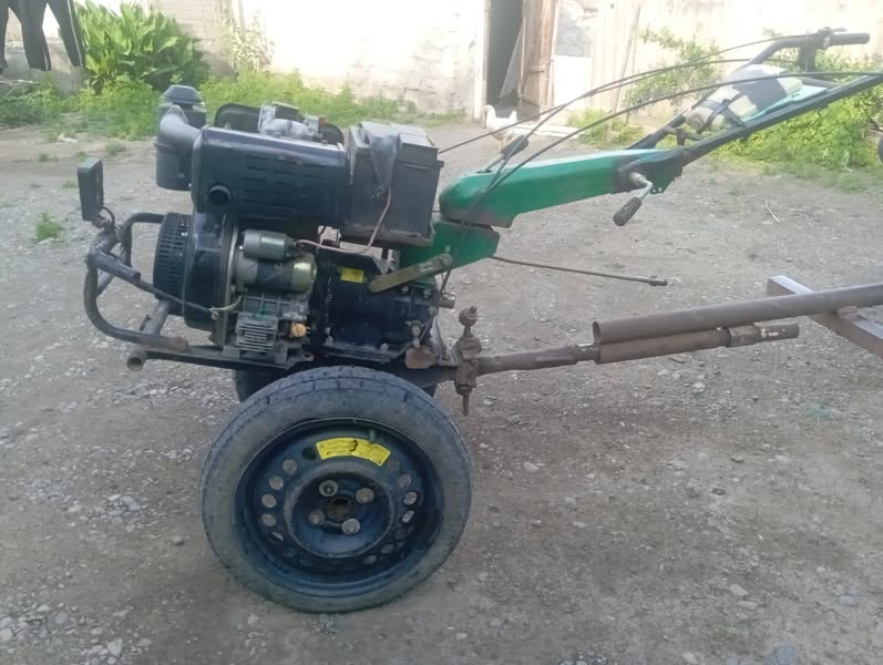 Avtomobil — 1,600$