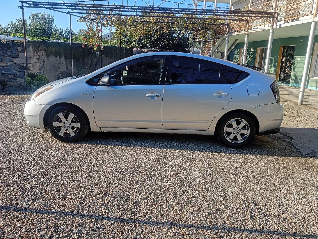 Avtomobil 2009 — 3700$