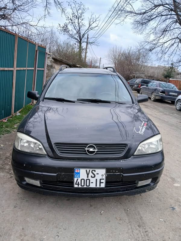 Avtomobil 2000