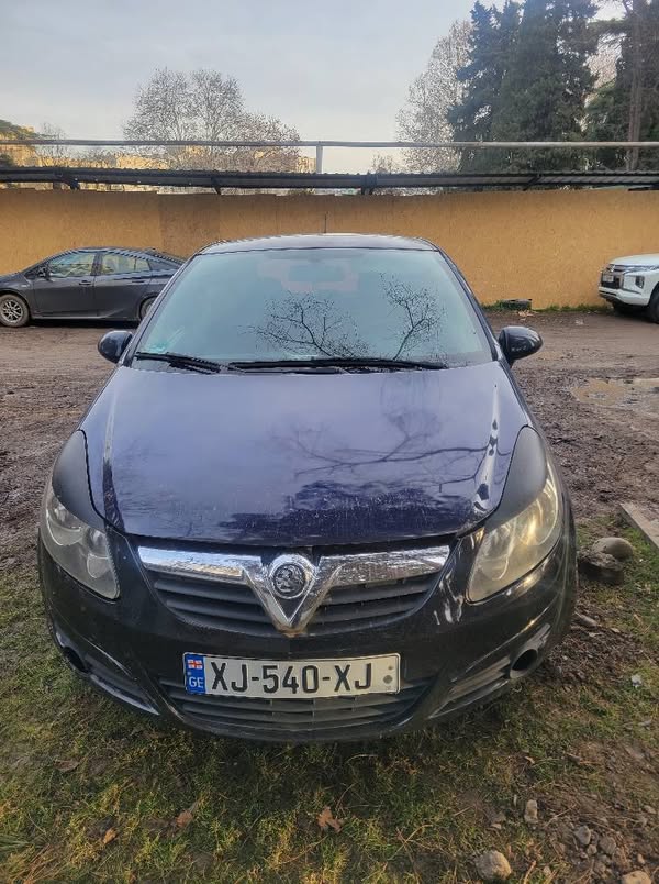 Avtomobil