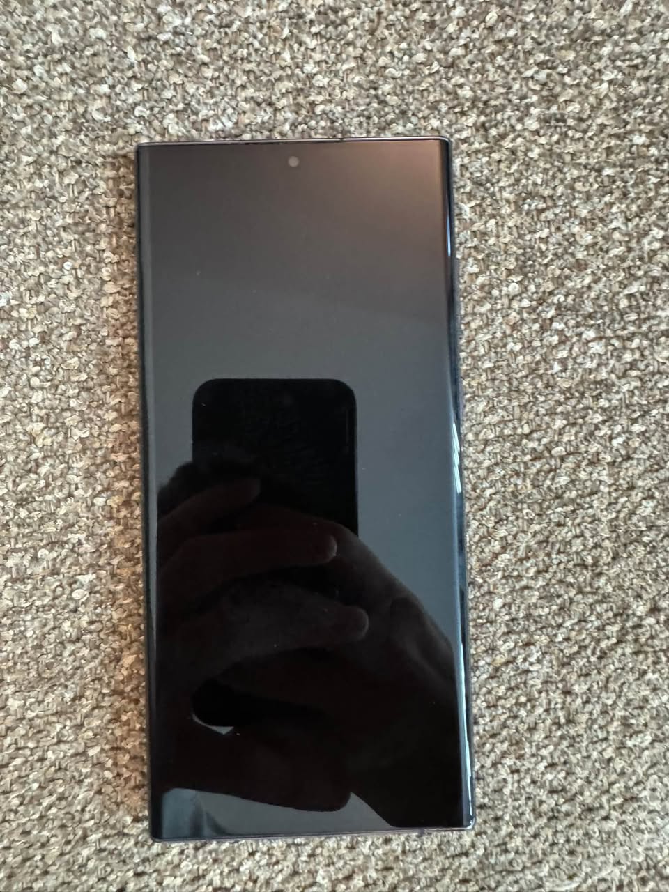 Samsung Galaxy S22 Ultra 256GB — 900₾