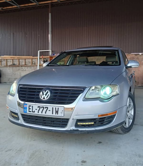 Avtomobil 2005