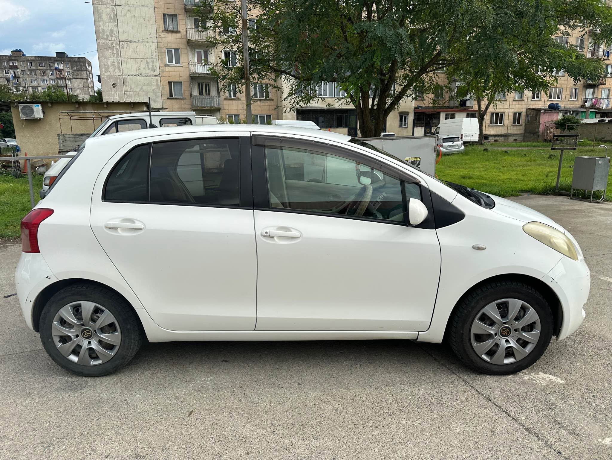 ტოიოტა ვიტსი 2007 — 3,000$