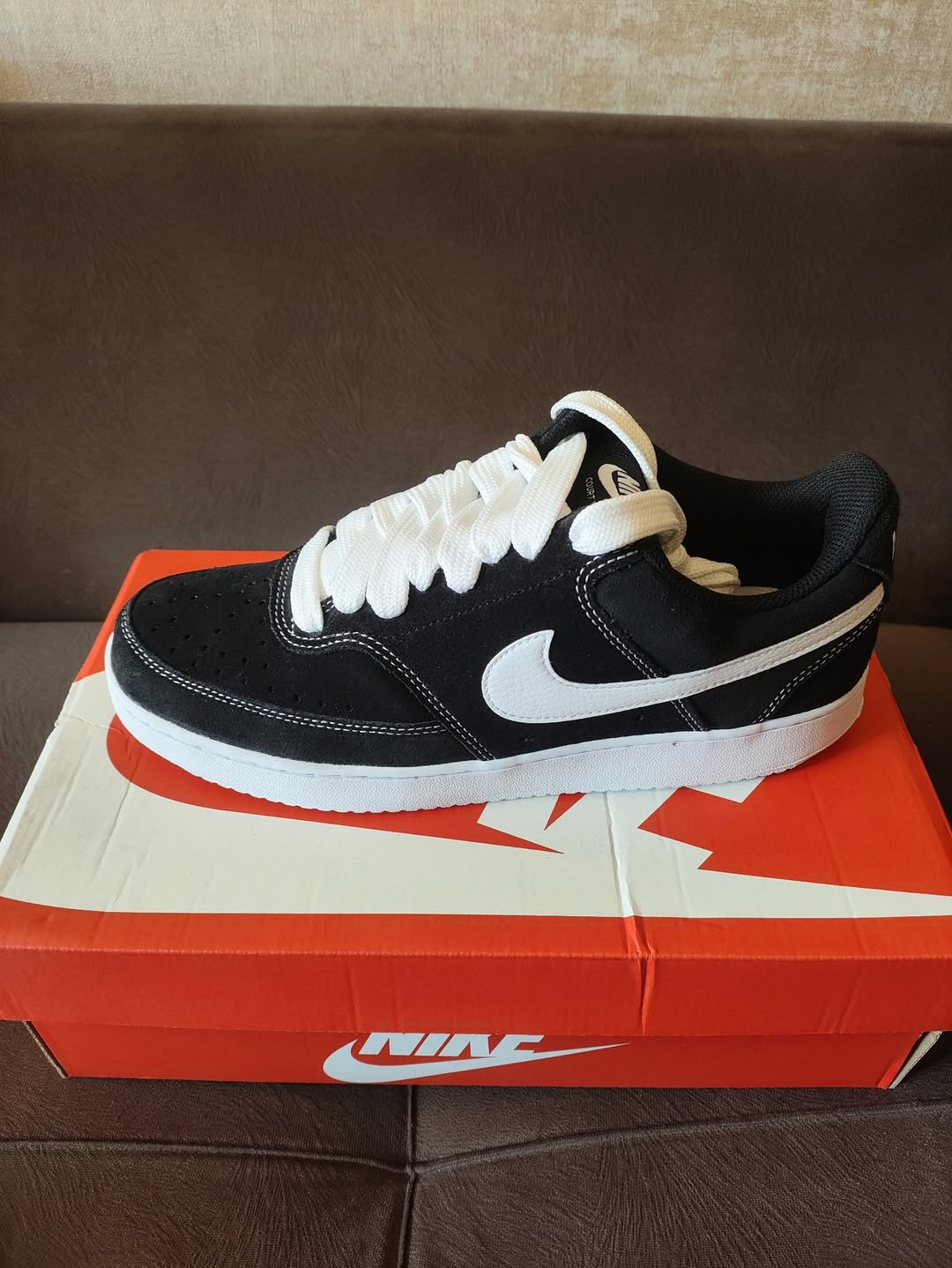 Nike-ს ორიგინალი ბოტასი - ზომა: 42.5