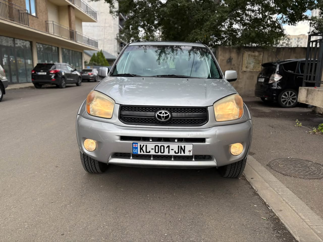 Toyota RAV4 2005 — 5,700$