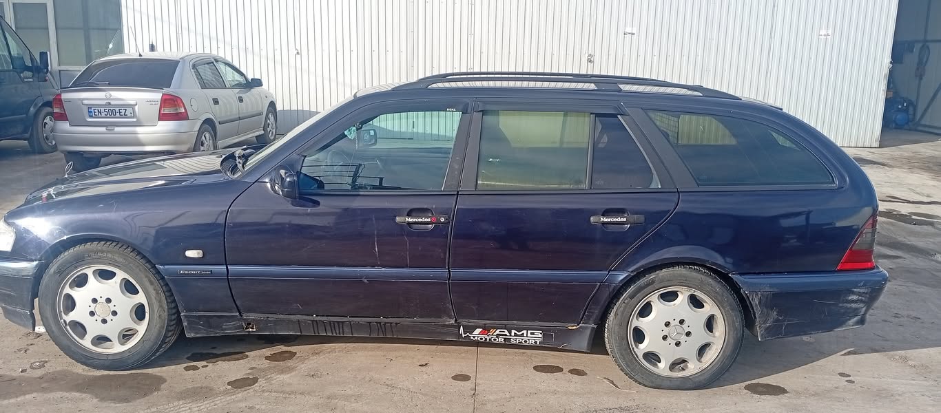 Avtomobil 2000
