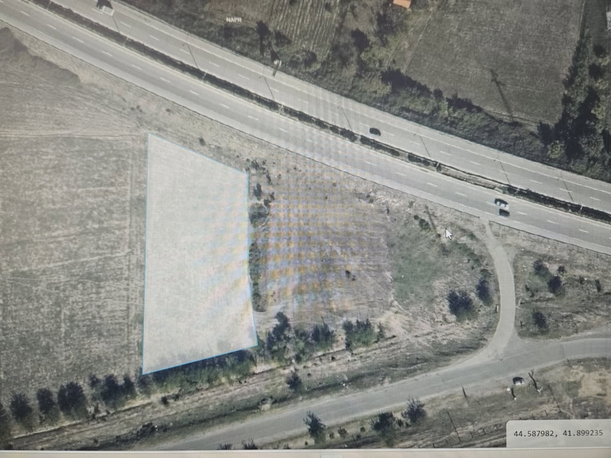 სასწრაფოდ იყიდება 3200 კვ სასოფლო-სამეურნეო მიწის