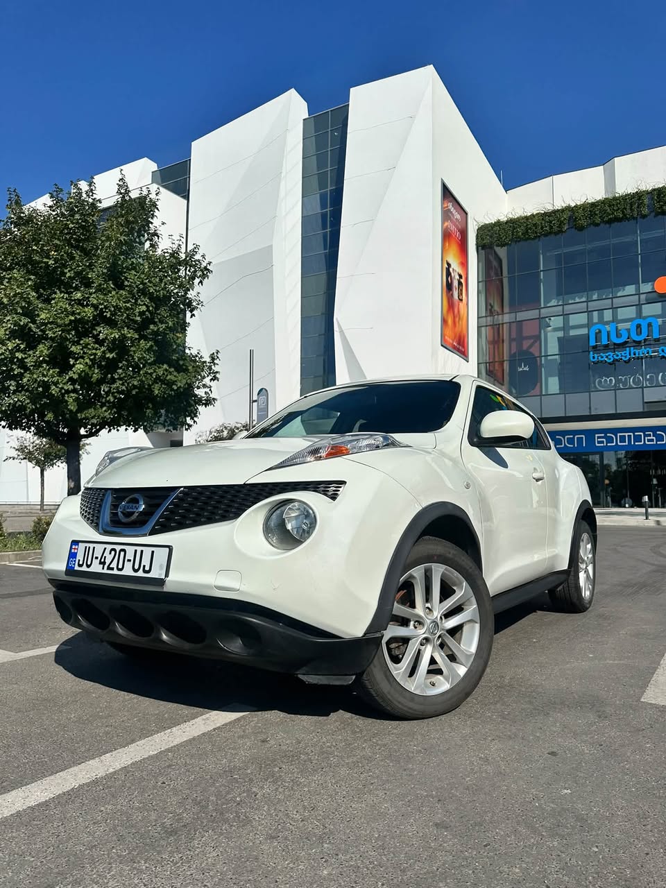 Nissan Juke 2010 — 4,200$