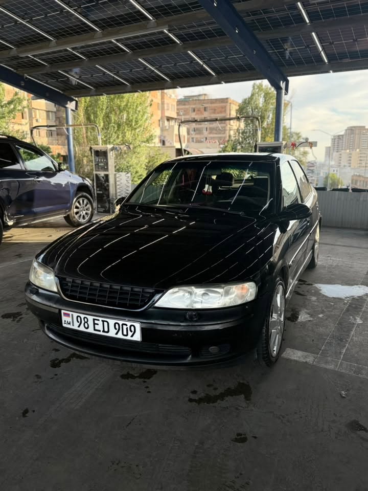 Opel Vectra 2000 — 4,200$