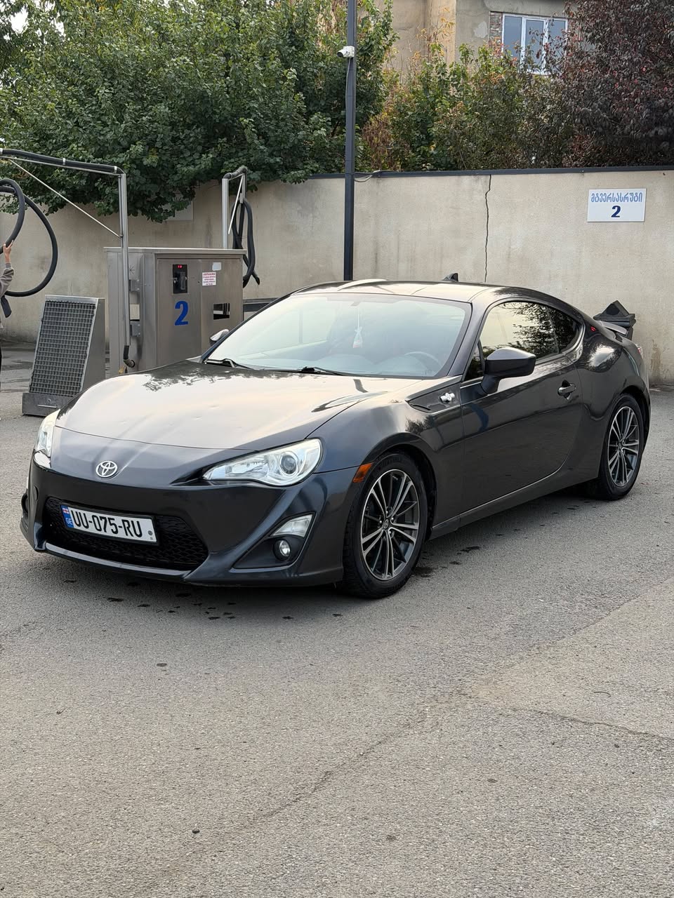 იყიდება იცვლება 2015 2.0 ბენზინი 90 — 8,500$