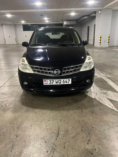 Nissan Tiida 2008 — 4,800$