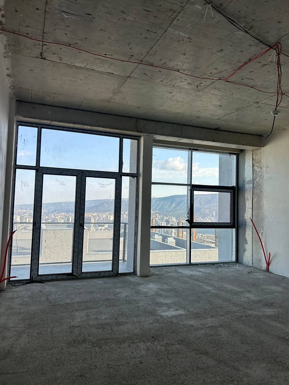 Продается 2-комнатная квартира, Тбилиси — $114,000